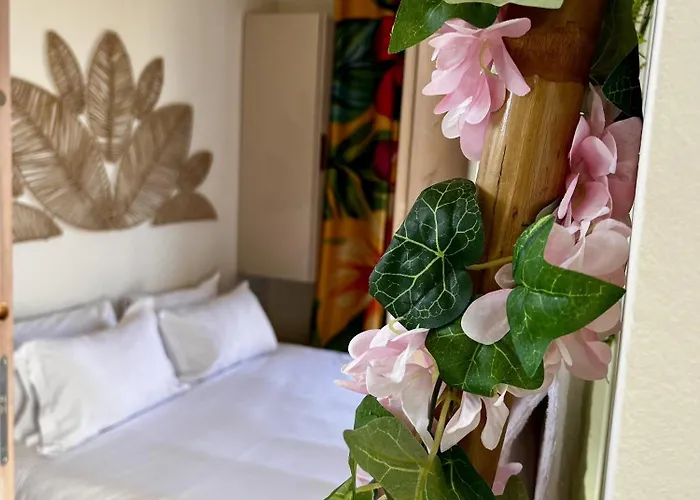 Fare De La Vahine * Ζουάν λε Πιν