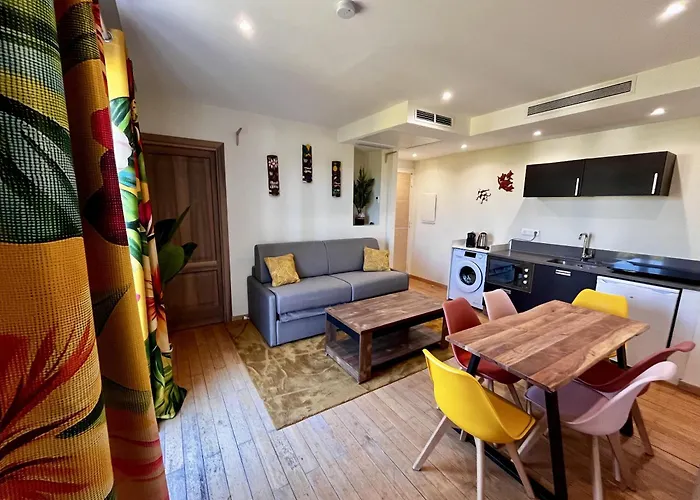 Fare De La Vahine * Ζουάν λε Πιν